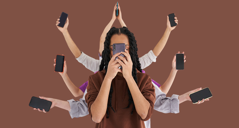 Govt Cuts Smartphone Import Tax